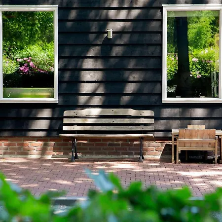 木屋 Beautiful With A Terrace, Located In A In Brabant